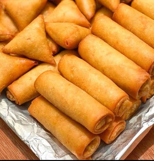 Crispy Samosa and Spring Rolls frozen snacks